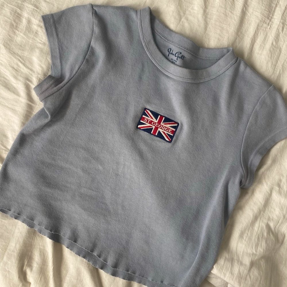 brandy cropped tee.